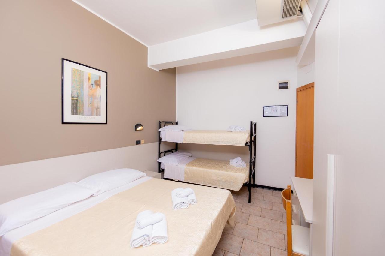 Hotel Galileo Rimini Exterior photo
